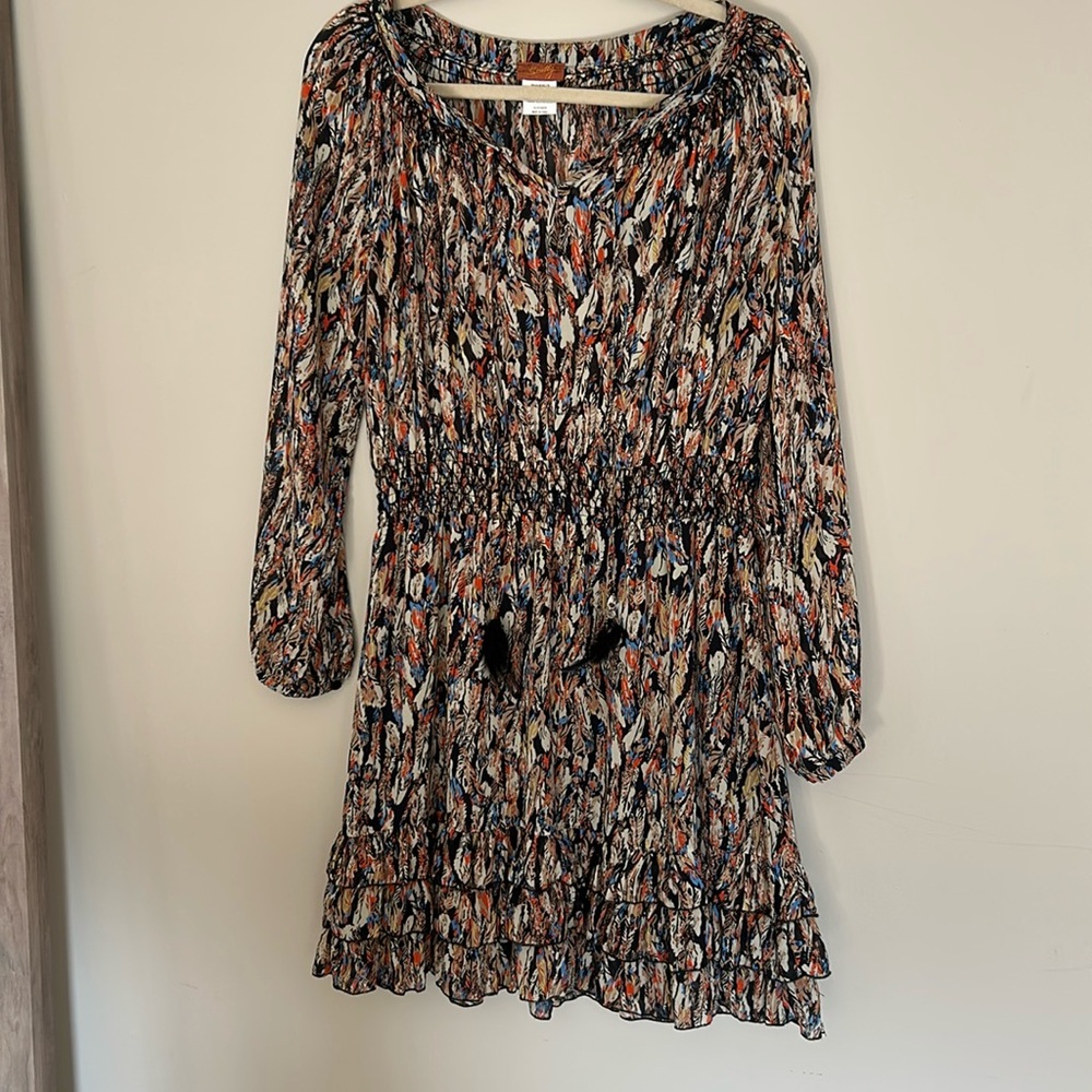 Flowy Dress - smocked waist - feathers print & feather accent - Size Small 6/8
